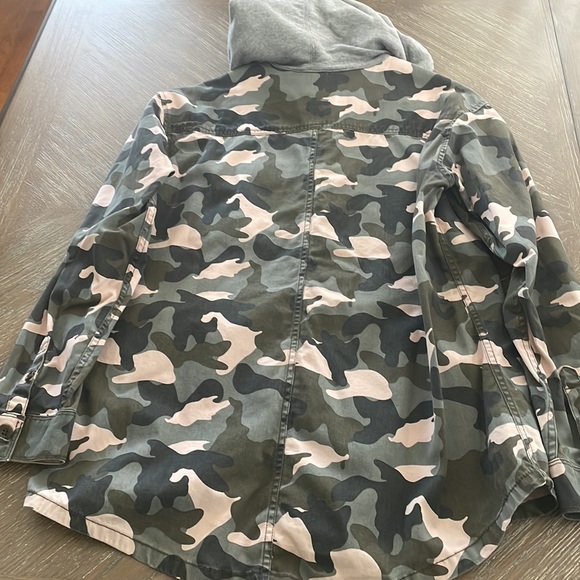 H&M Camo Hoodie Jacket - Picture 5 of 5